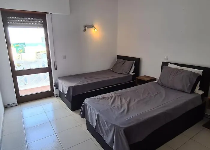 403 - Oura - 2 Bedroom- Sea View Appartement