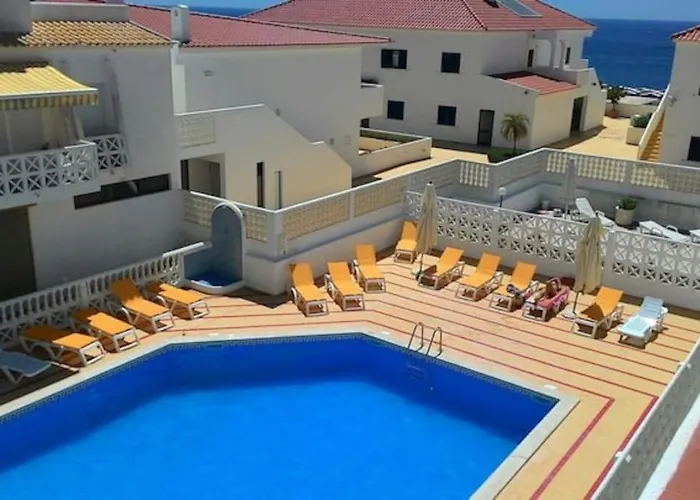Appartement 403 - Oura - 2 Bedroom- Sea View *