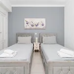 403 - Oura - 2 Bedroom- Sea View Διαμέρισμα *